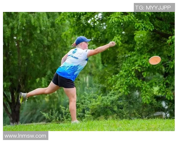 成都飞盘队盯防策略分析及其在比赛中的成效与不足之处探讨